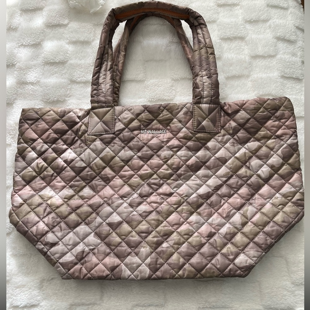 Like new MZ Wallace Tote